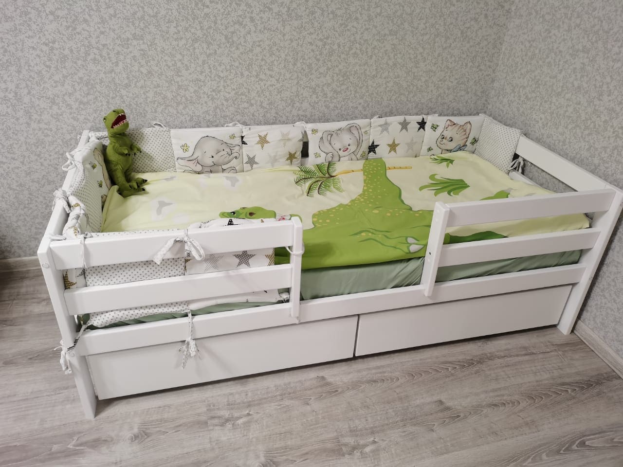 Детская кровать Junior 2 с ящиками